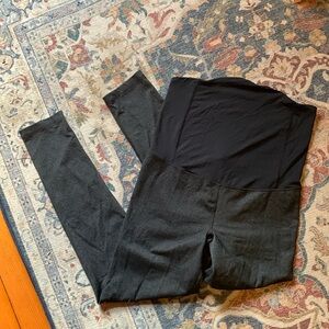 Maternity leggings size medium- Isabel maternity